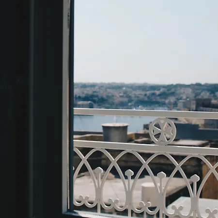 Апартаменты Sally Port *