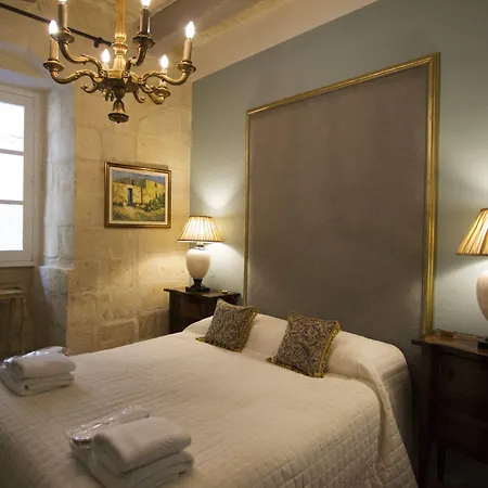 Апартаменты Sally Port *