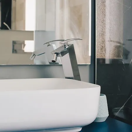 Sally Port Апартаменты