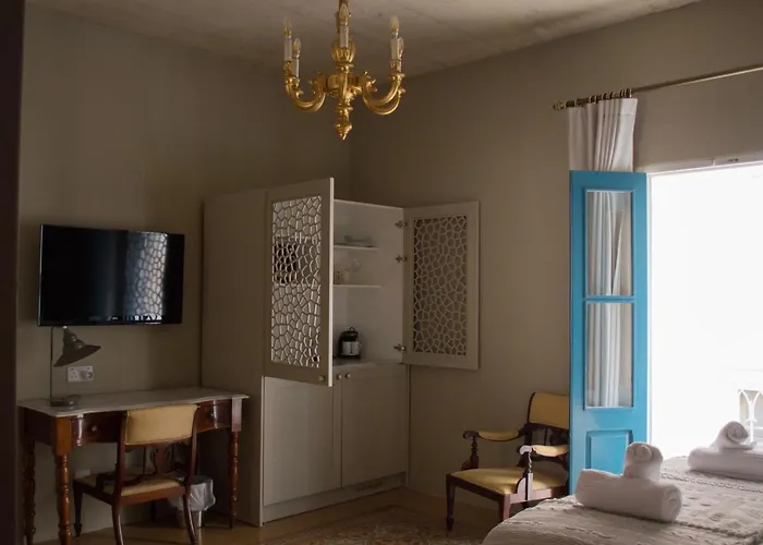 Sally Port Apartment *