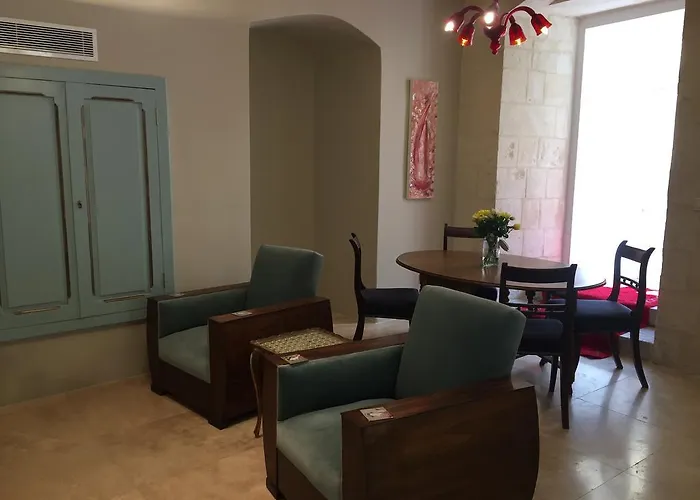 サリー ポート スイーツ バレッタ