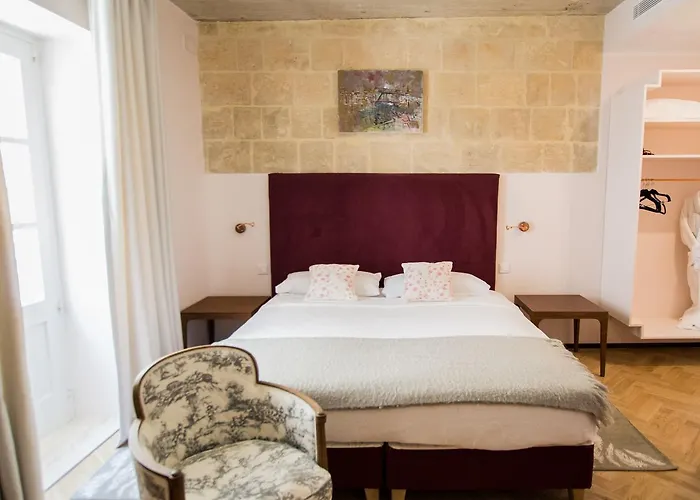 サリー ポート スイーツ アパート